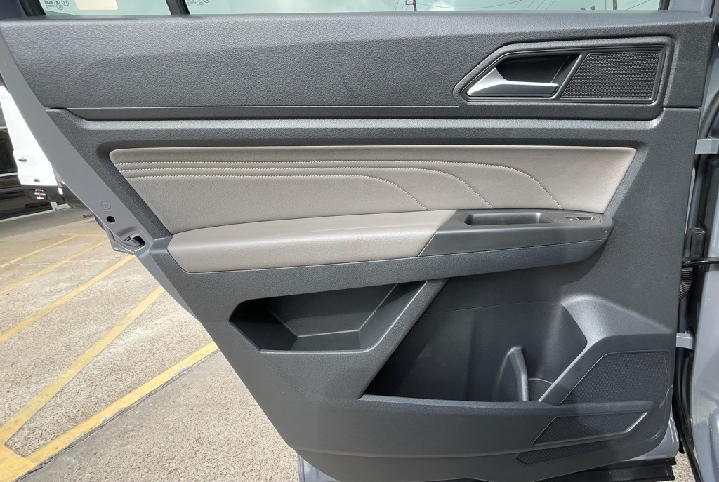 2022 Volkswagen Atlas Cross Sport 3.6L V6 SE w/Technology Gray at DeMontrond Auto Country