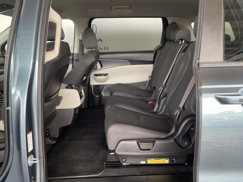 Thumbnail: 2024 Kia Carnival - 14