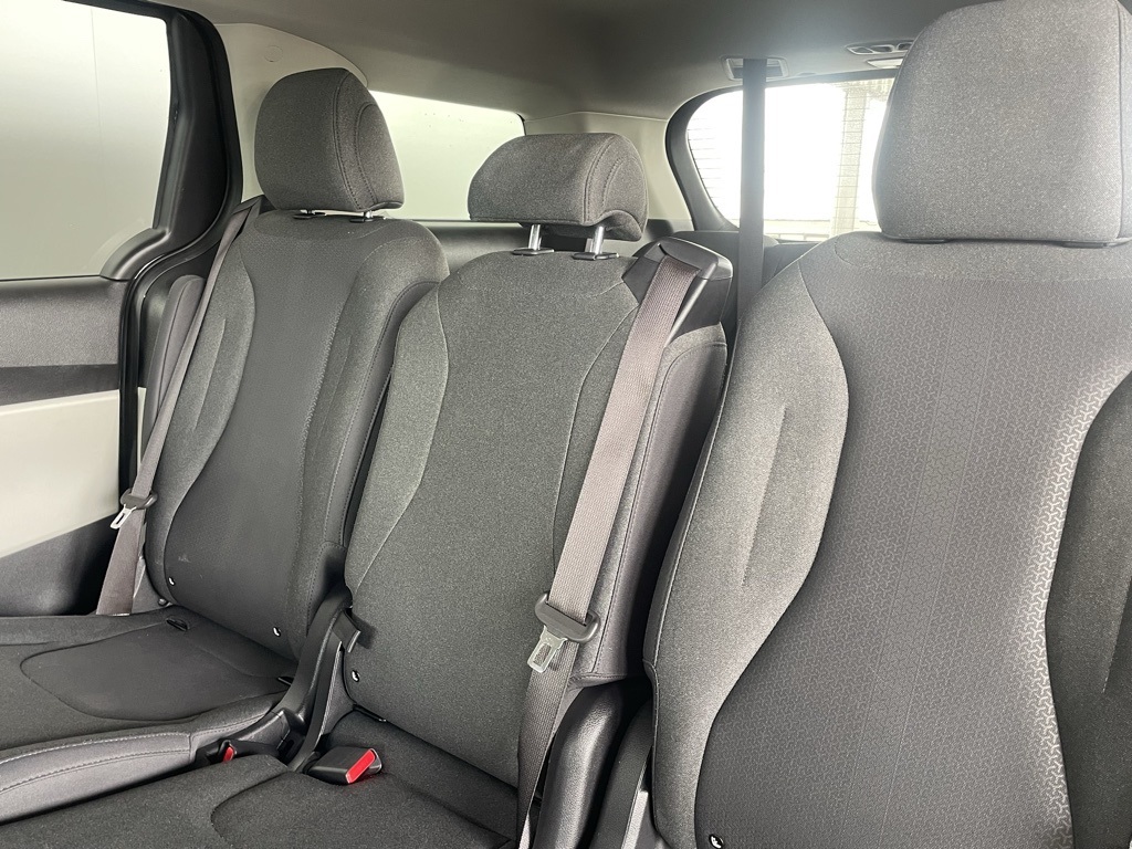 Thumbnail: 2024 Kia Carnival - 18