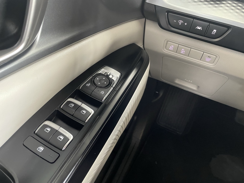 Thumbnail: 2024 Kia Carnival - 26