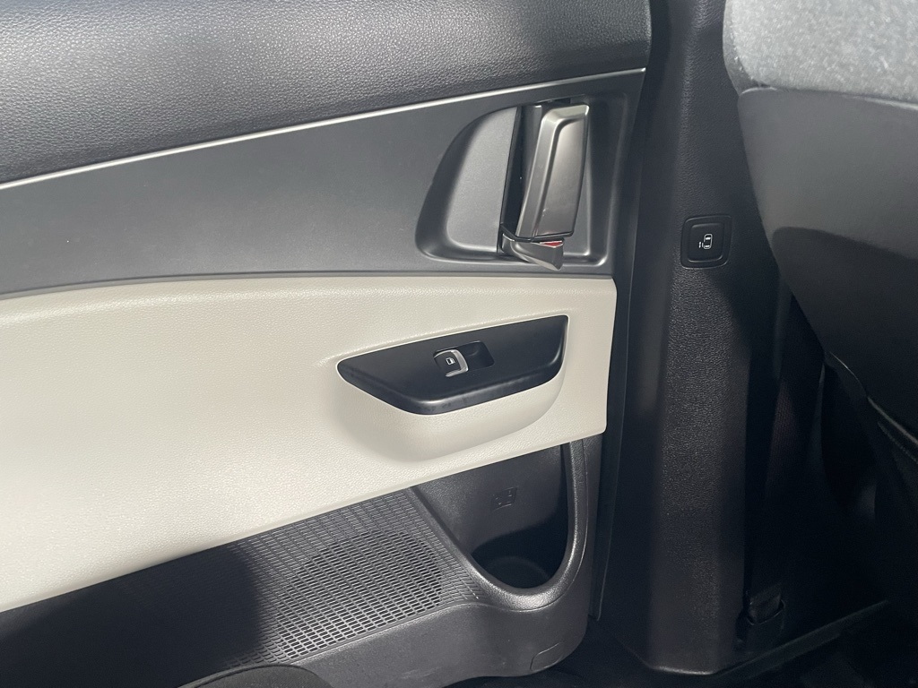 Thumbnail: 2024 Kia Carnival - 29