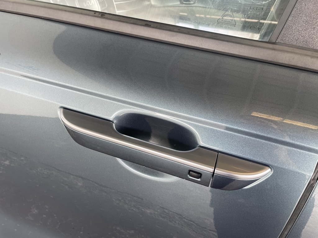 Thumbnail: 2024 Kia Carnival - 31