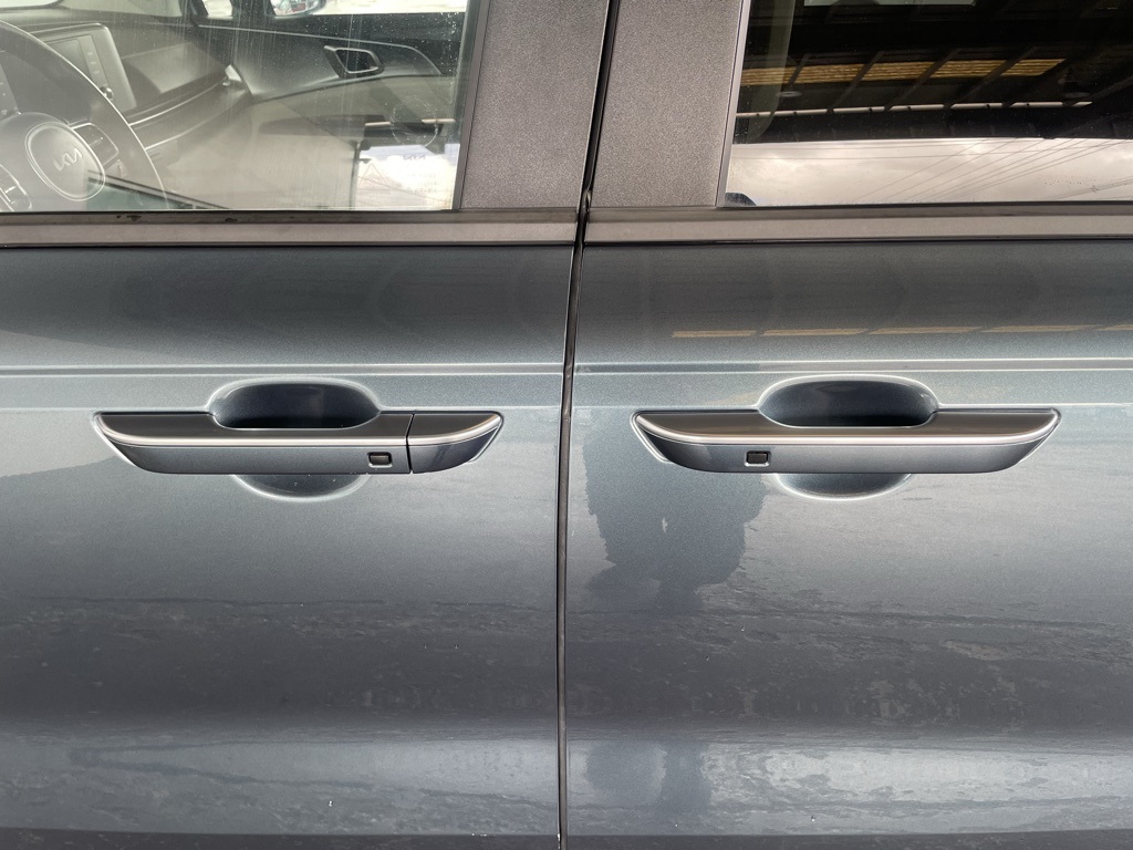 Thumbnail: 2024 Kia Carnival - 32