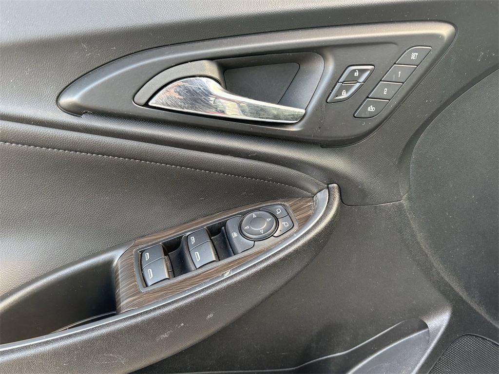 2023 Chevrolet Malibu LT - 10