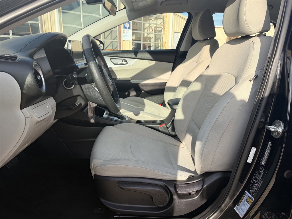 2022 Kia Forte LXS Black at AutoSavvy Houston Southwest