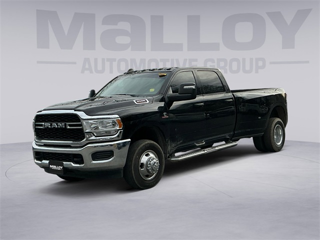 2024 RAM 3500 Tradesman Crew Cab LB DRW 4WD