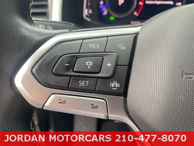 Used Car 2022 Volkswagen Atlas Cross Sport  3.6l V6 Se W/technology For Sale Under $25,000 In San Antonio, Texas