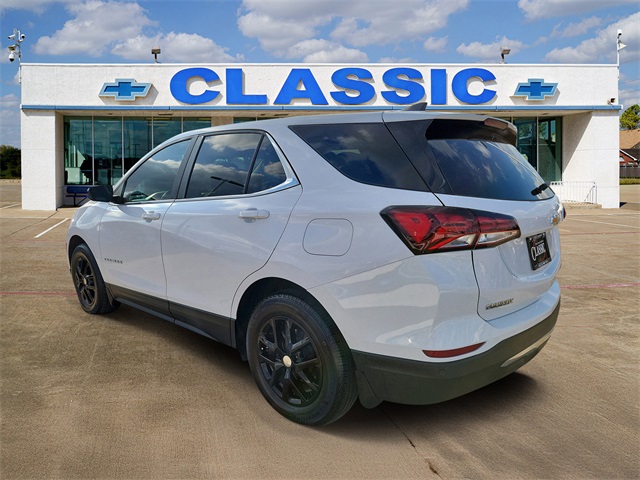 2022 Chevrolet Equinox LT - 4