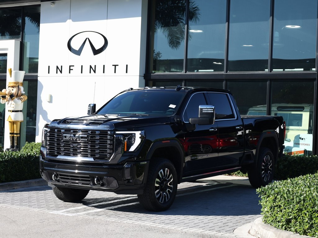 2024 GMC Sierra 2500HD Denali Ultimate Crew Cab 4WD