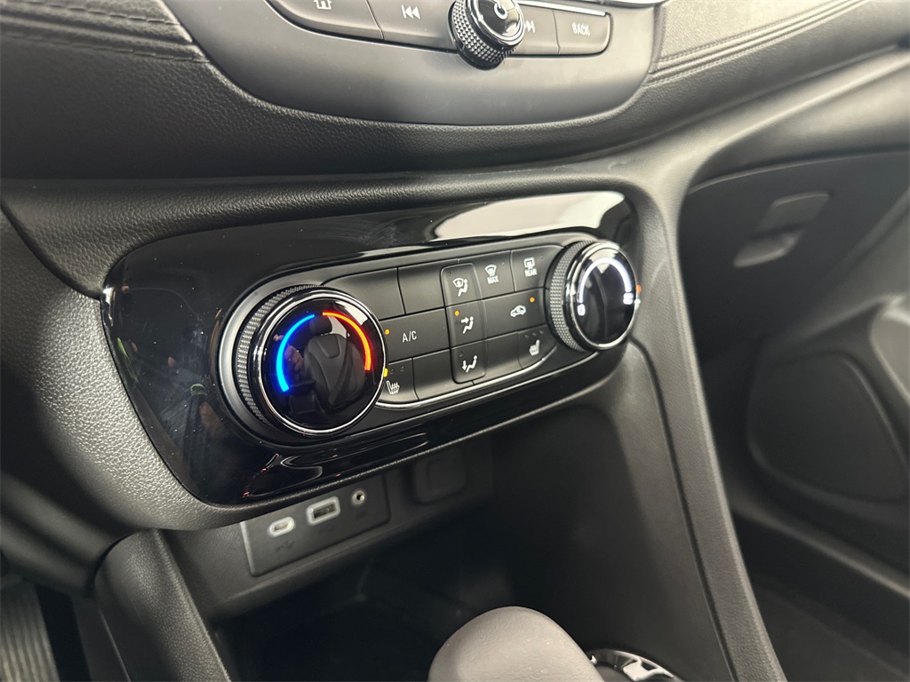 2022 Buick Encore GX Preferred photo 25