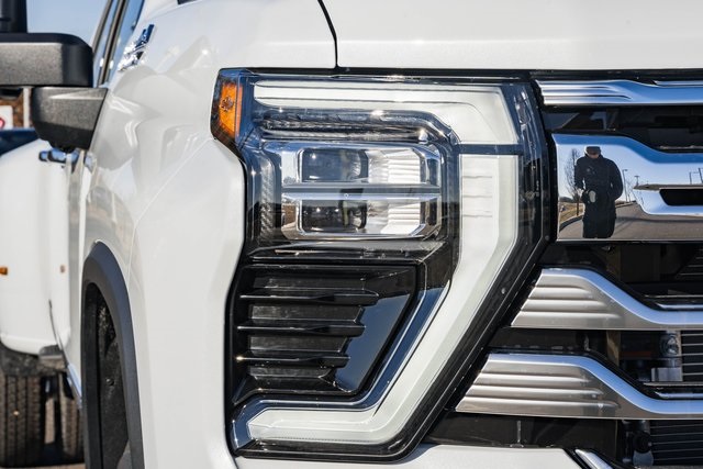 ChevroletSilverado 3500HD12