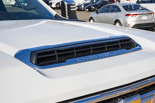 ChevroletSilverado 3500HD14