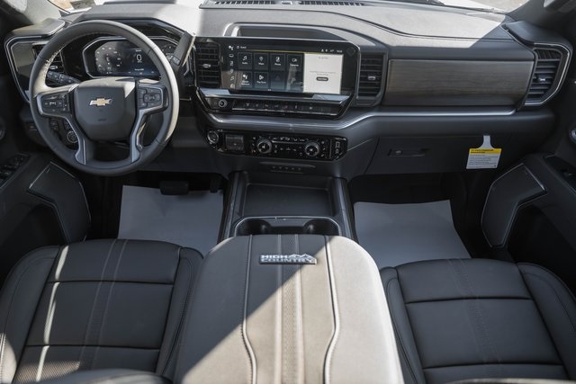 ChevroletSilverado 3500HD26