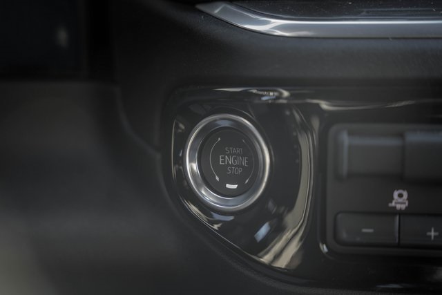 ChevroletSilverado 3500HD32