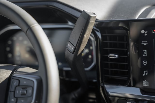 ChevroletSilverado 3500HD33