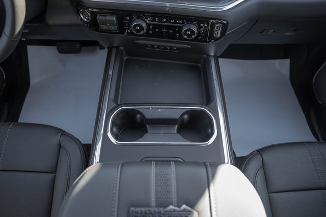 ChevroletSilverado 3500HD34