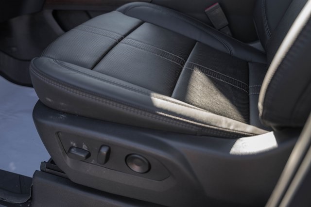 ChevroletSilverado 3500HD44