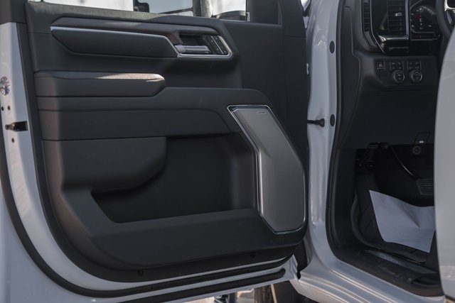 ChevroletSilverado 3500HD48