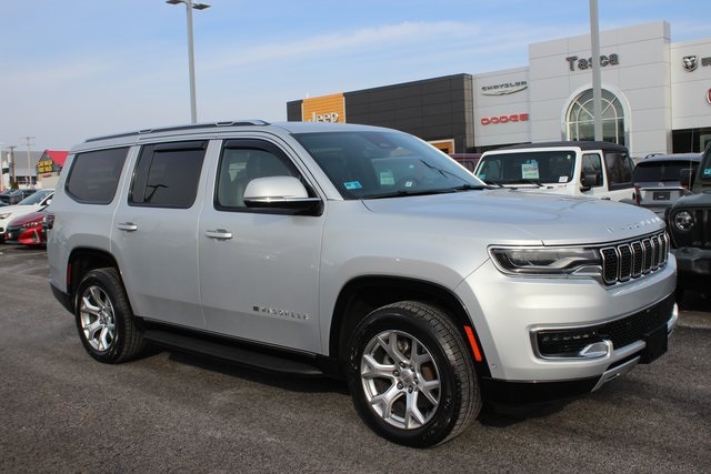 2022 Jeep Wagoneer Series II 4WD