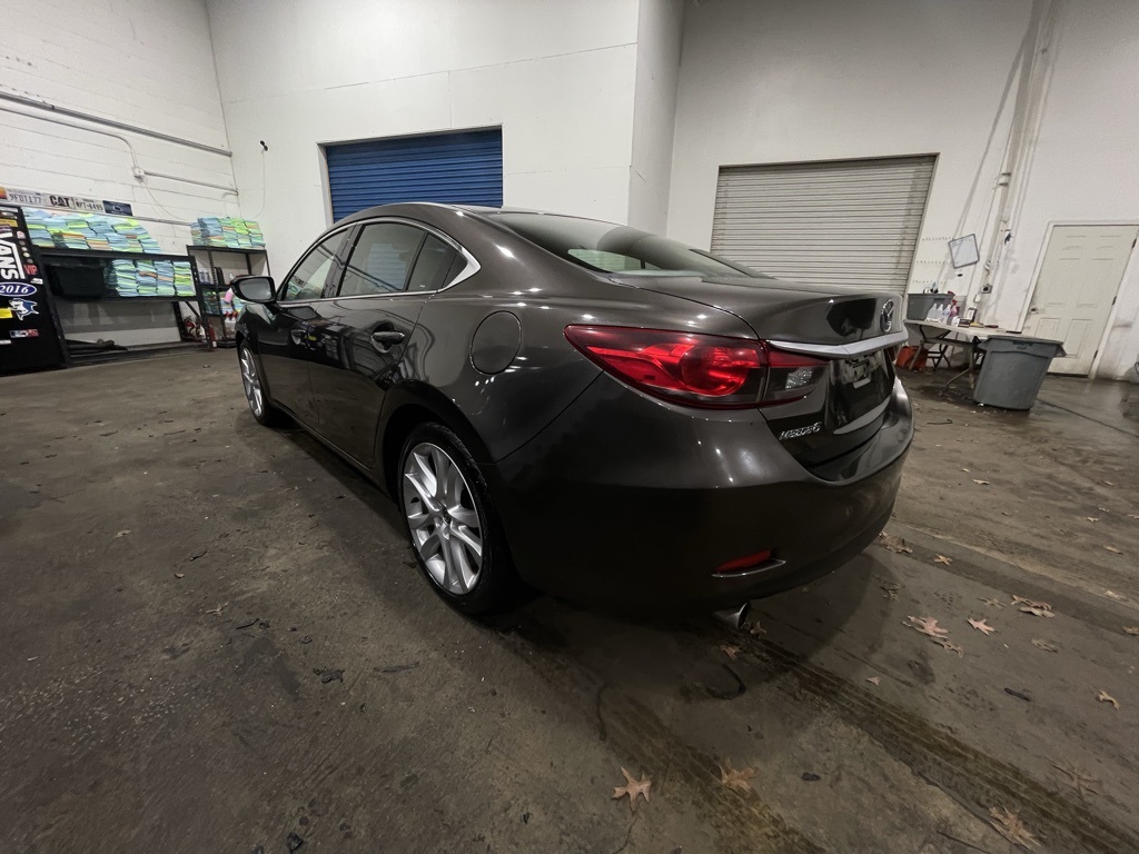 2016 Mazda Mazda6 Touring photo 4