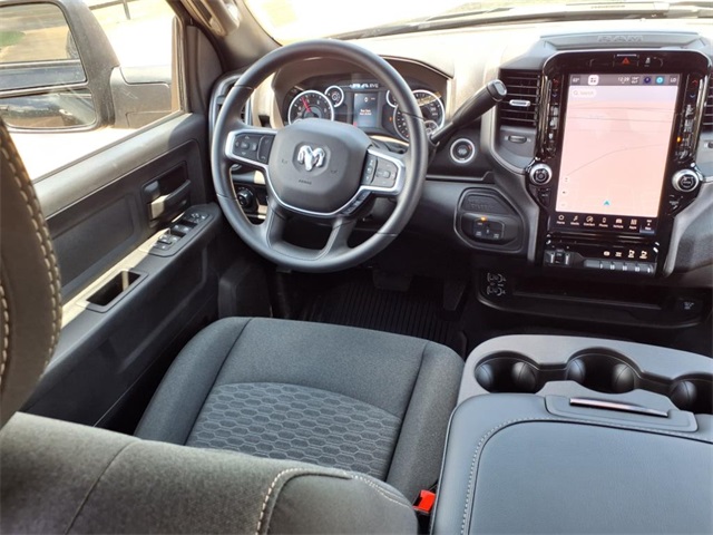 2025 Ram 2500 Tradesman photo 4