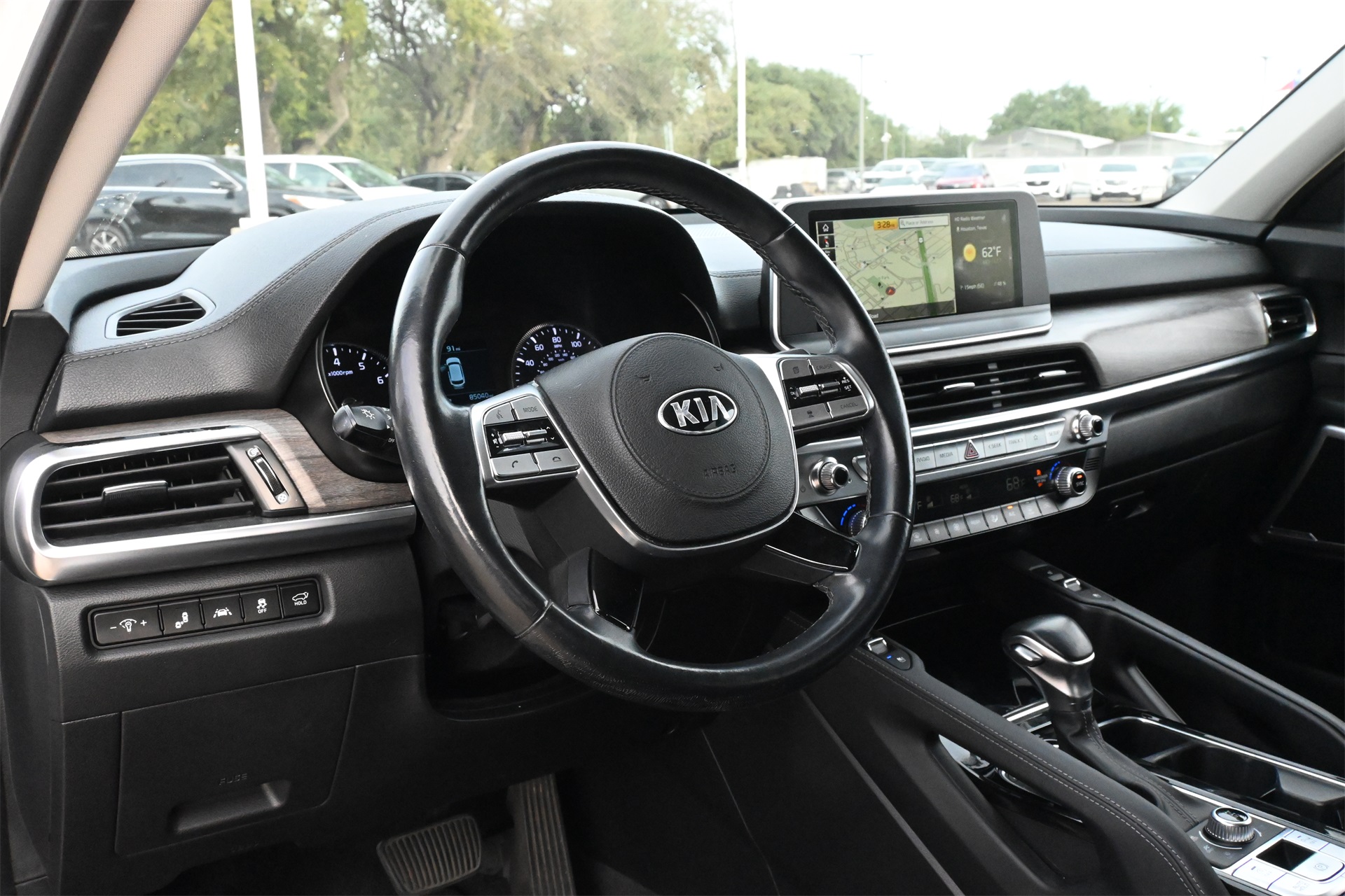 2021 Kia Telluride EX White at Shottenkirk Kia Fort Bend