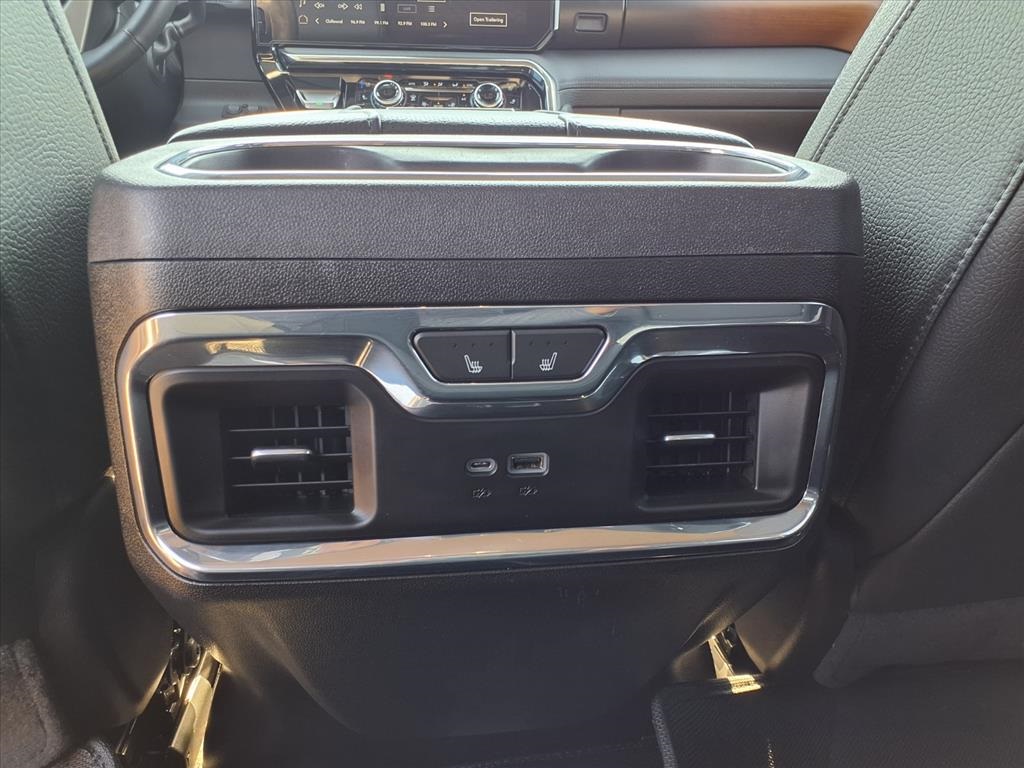 2024 GMC Sierra 3500HD Denali - 10