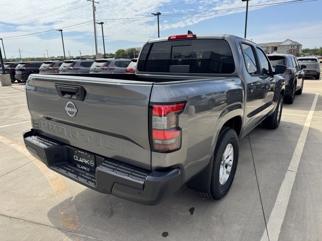 2026 Nissan Frontier S photo 7