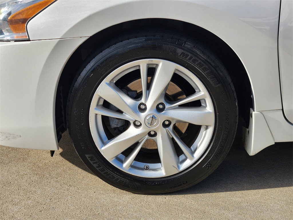 2014 Nissan Altima 2.5 SL White at DeMontrond Automotive Group