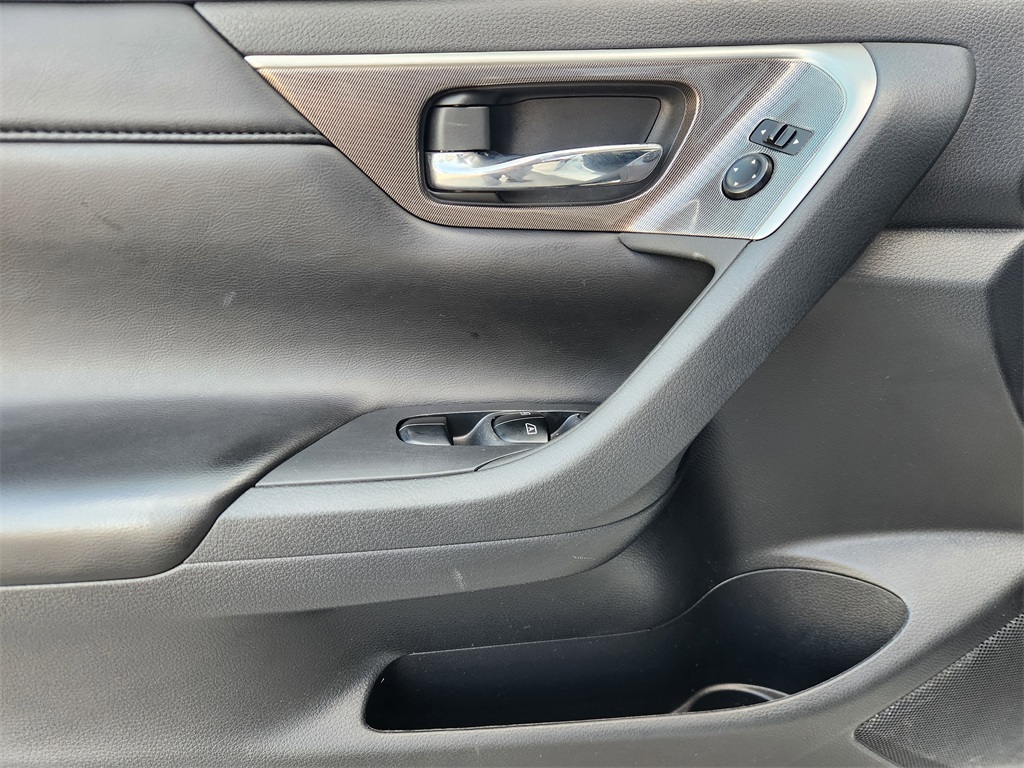 2014 Nissan Altima 2.5 SL White at DeMontrond Automotive Group