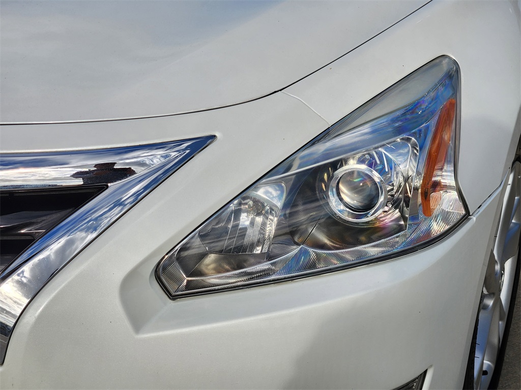 2014 Nissan Altima 2.5 SL White at DeMontrond Automotive Group