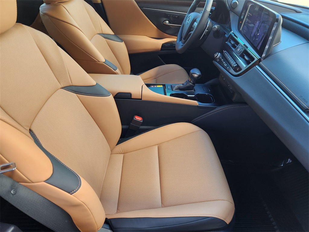 2023 Lexus ES  Silver at Ultimate Motorsports