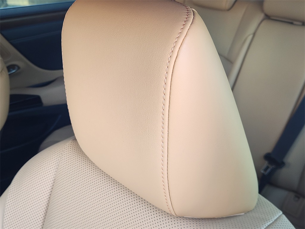 2023 Lexus ES  Silver at Ultimate Motorsports