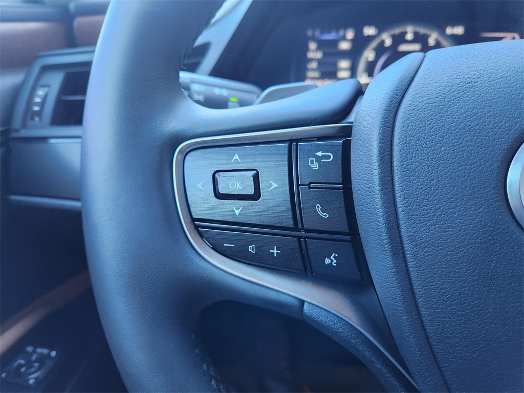 2023 Lexus ES  Silver at Ultimate Motorsports