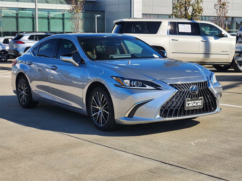 2023 Lexus ES  Silver at Ultimate Motorsports