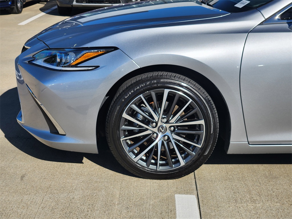 2023 Lexus ES  Silver at Ultimate Motorsports