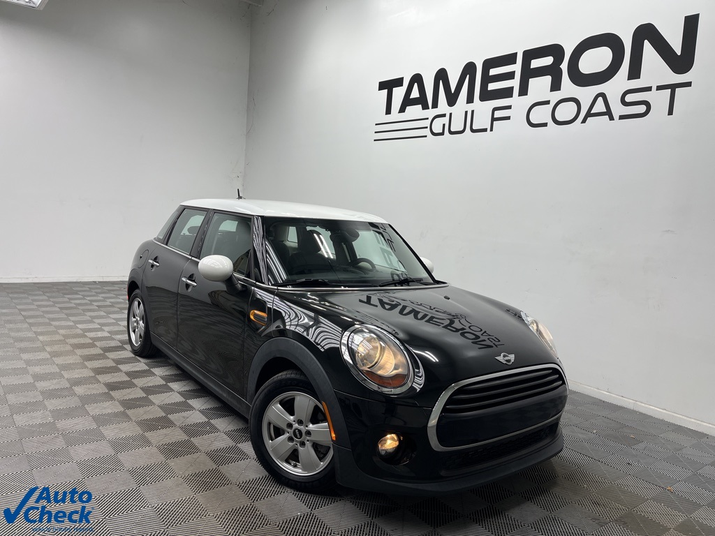 2016 MINI Cooper 4-Door Hatchback FWD
