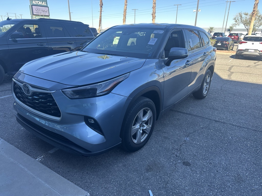 2022 Toyota Highlander LE