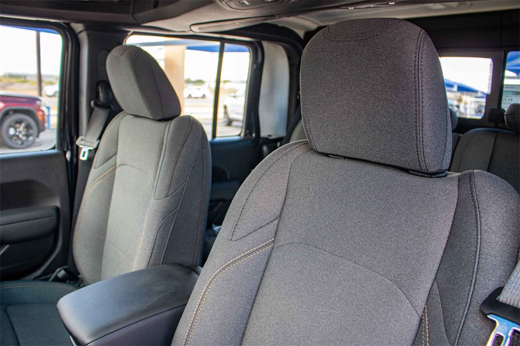 New Car 2025 Jeep Gladiator  Sport For Sale Under $40,000 In San Marcos, Texas