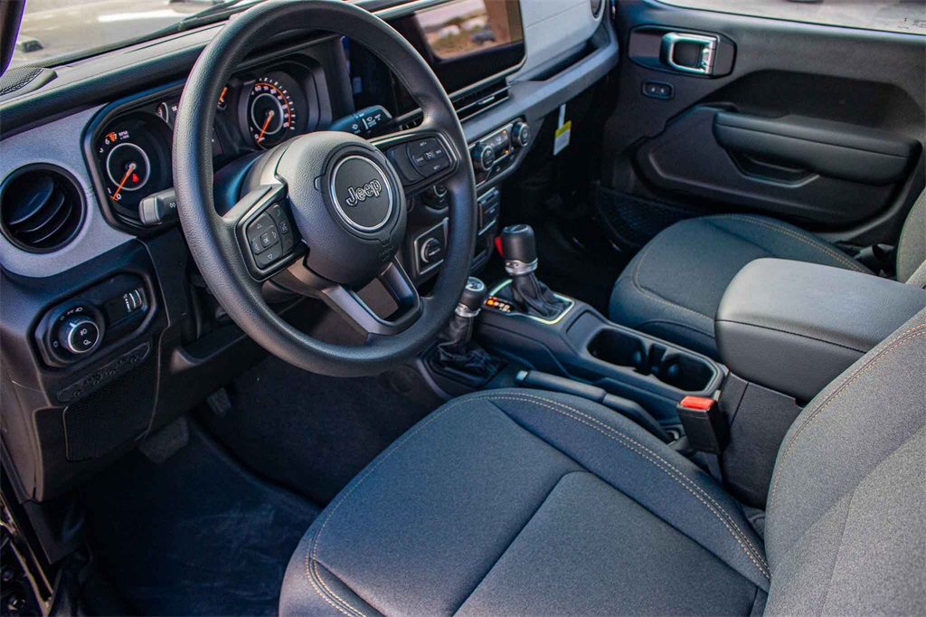 New Car 2025 Jeep Gladiator  Sport For Sale Under $40,000 In San Marcos, Texas
