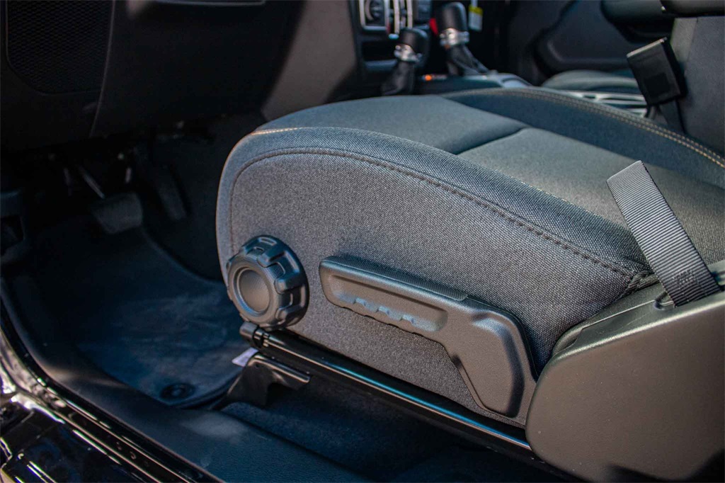 New Car 2025 Jeep Gladiator  Sport For Sale Under $40,000 In San Marcos, Texas