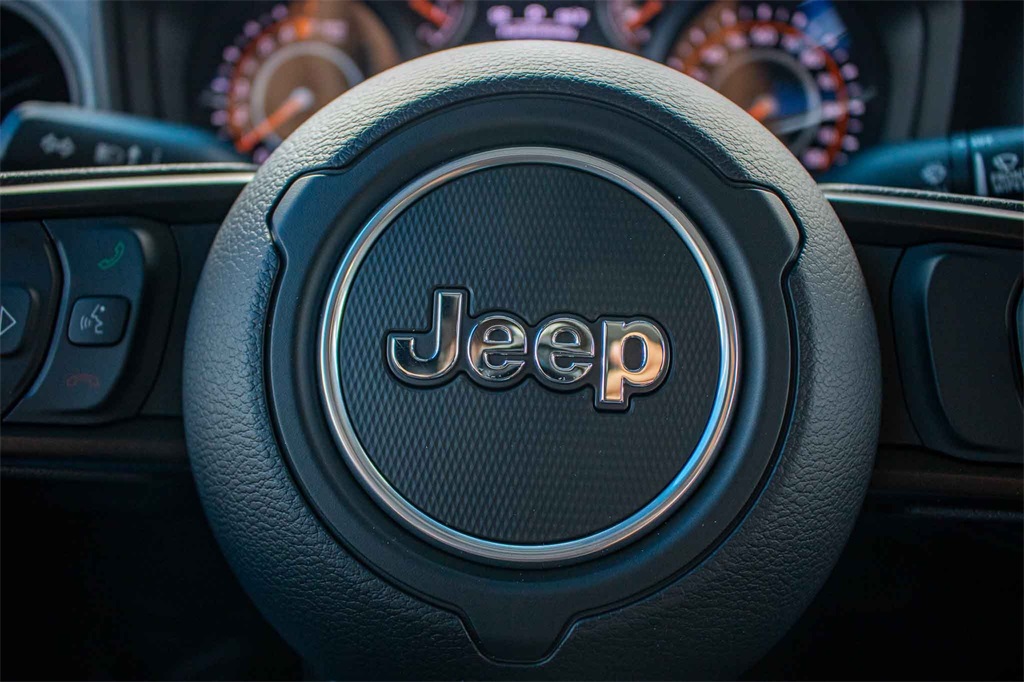 New Car 2025 Jeep Gladiator  Sport For Sale Under $40,000 In San Marcos, Texas