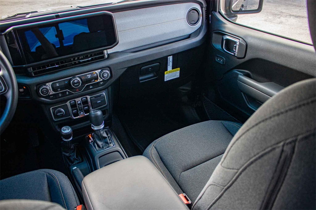New Car 2025 Jeep Gladiator  Sport For Sale Under $40,000 In San Marcos, Texas