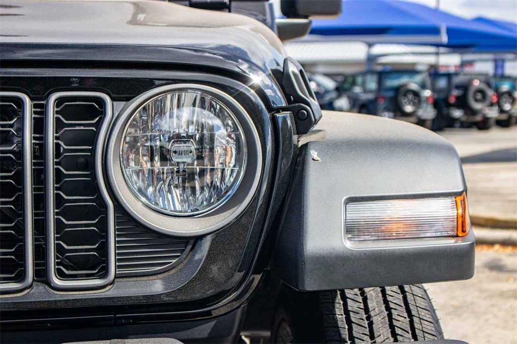 New Car 2025 Jeep Gladiator  Sport For Sale Under $40,000 In San Marcos, Texas