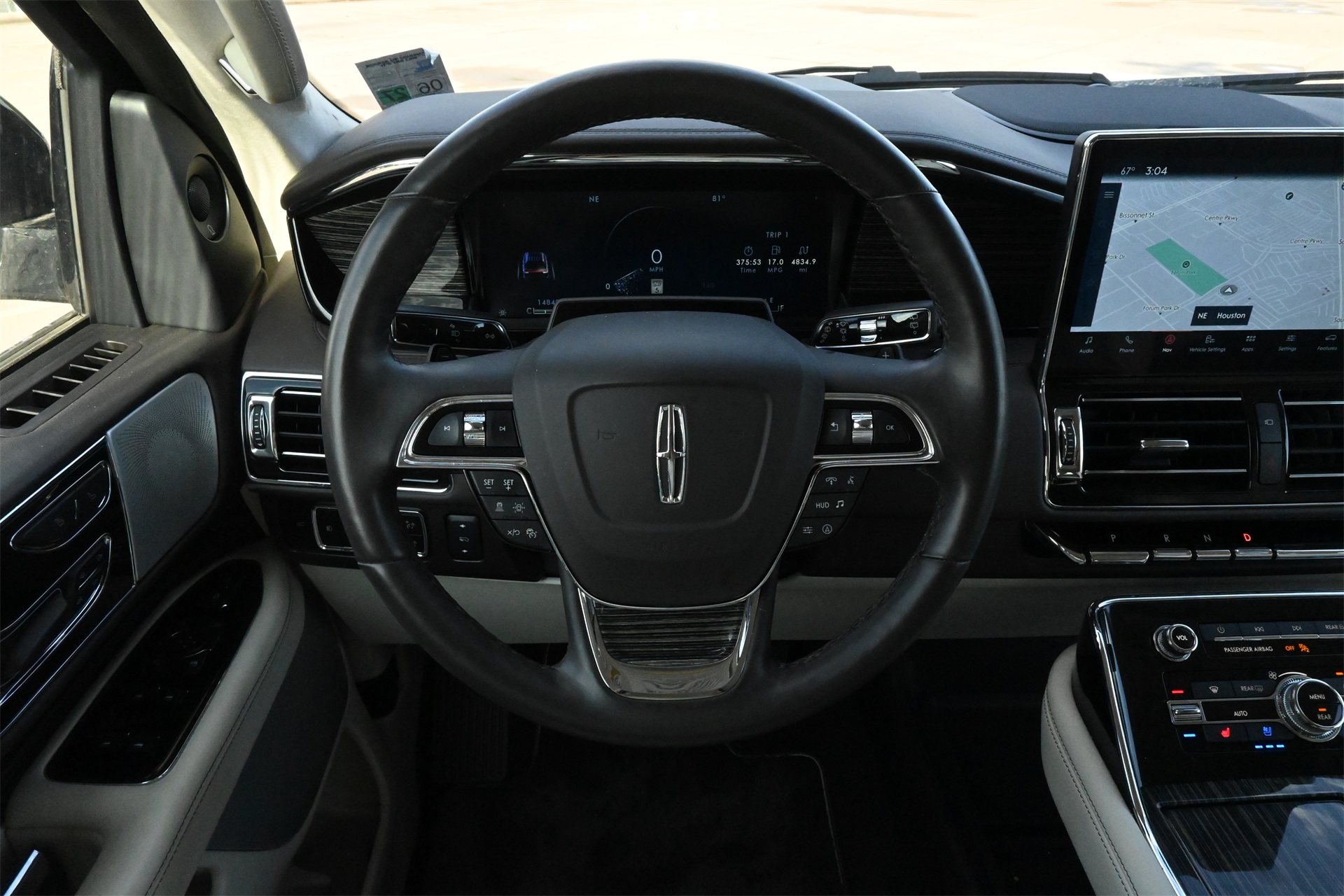 2024 Lincoln Navigator Black Label White at Bayway Cadillac Southwest