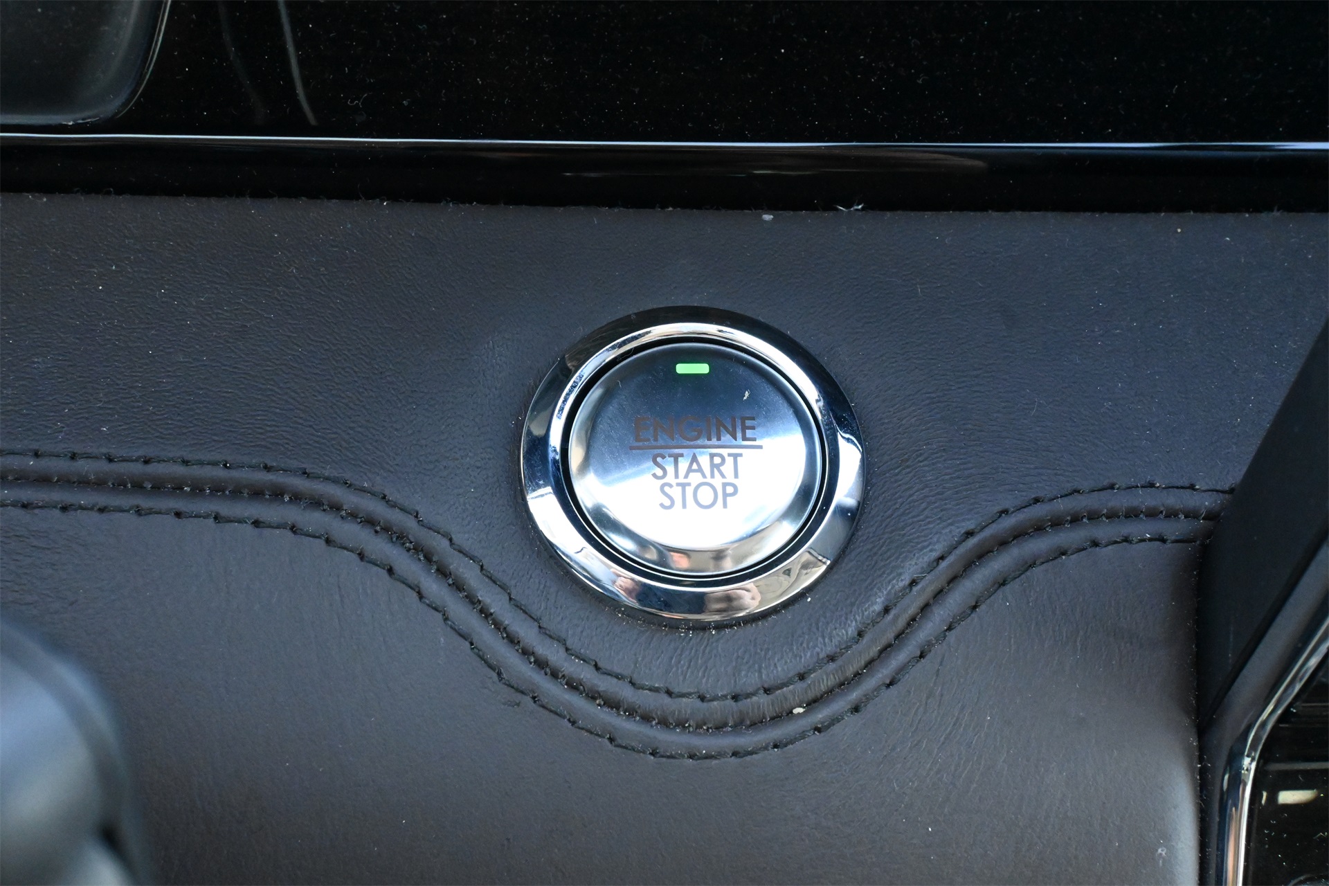 2024 Lincoln Navigator Black Label White at Bayway Cadillac Southwest