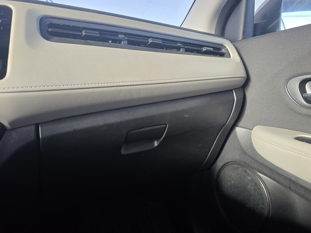 Thumbnail: 2019 Honda HR-V - 17