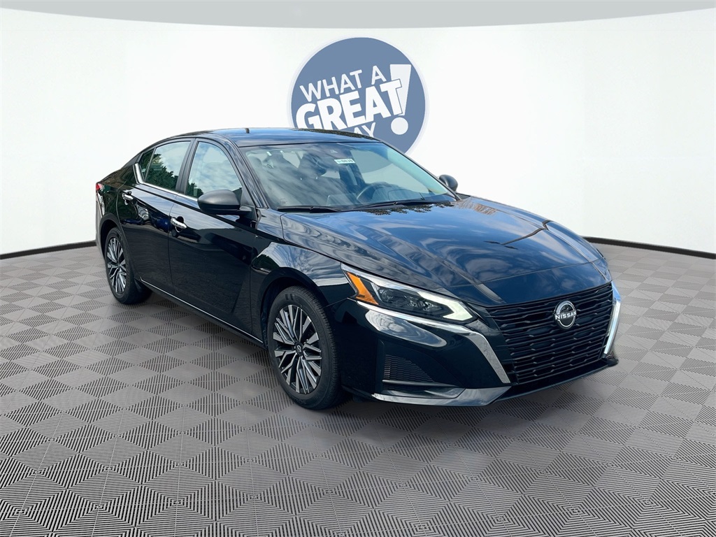 2024 Nissan Altima 2.5 SV FWD