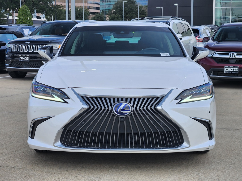 2021 Lexus ES 300h Ultra Luxury White at DeMontrond Ford