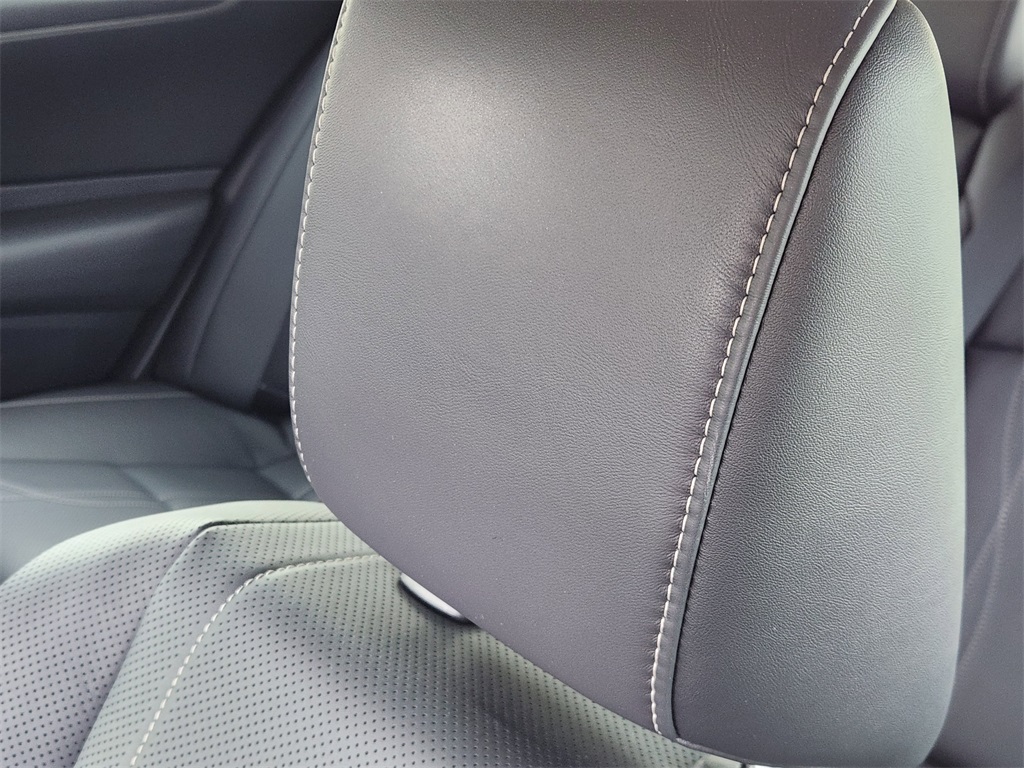 2021 Lexus ES 300h Ultra Luxury White at DeMontrond Ford